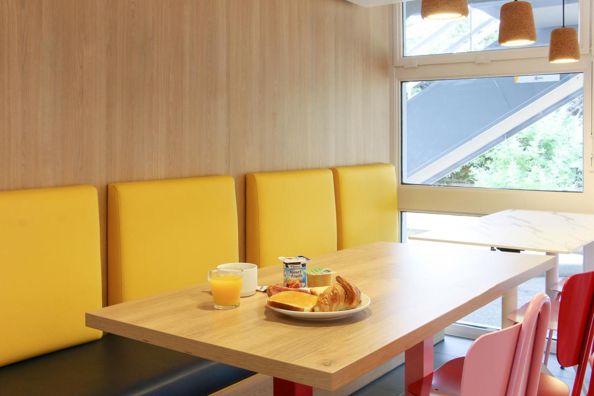 Premiere Classe Aeroport Marseille Βιτρόλ Εξωτερικό φωτογραφία